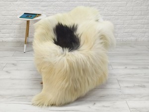 Luxury real Icelandic sheepskin rug G.223