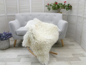 Curly Icelandic Sheepskin Rug Natural White Mongolian Style G512