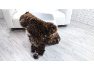 BROWN BRITISH HERDWICK SHEEPSKIN RUG J700
