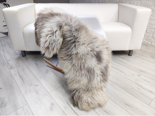 BRITISH HERDWICK SHEEPSKIN RUG J705 BRITISH HERDWICK SHEEPSKIN RUG J705