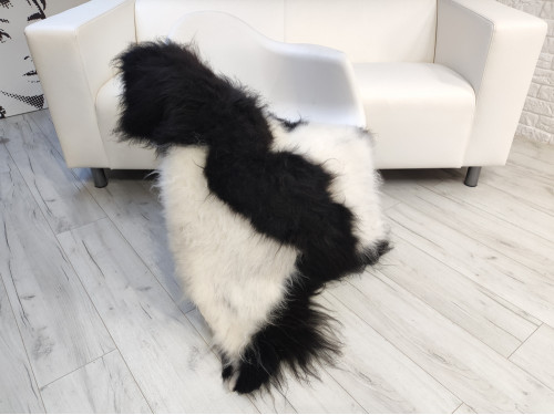 SINGLE JACOB SHEEPSKIN RUG J706 SINGLE JACOB SHEEPSKIN RUG J706